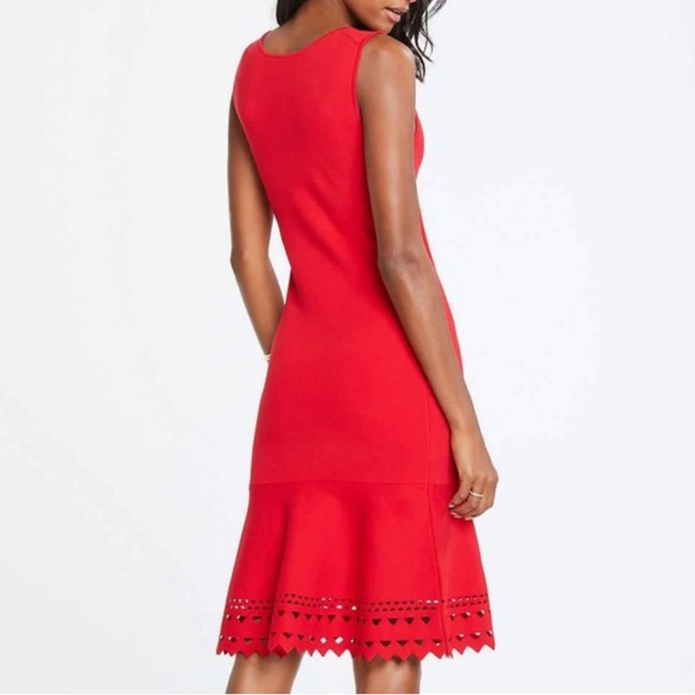 ANN TAYLOR LASER CUT DRESS SIZE MP - Picture 2 of 9